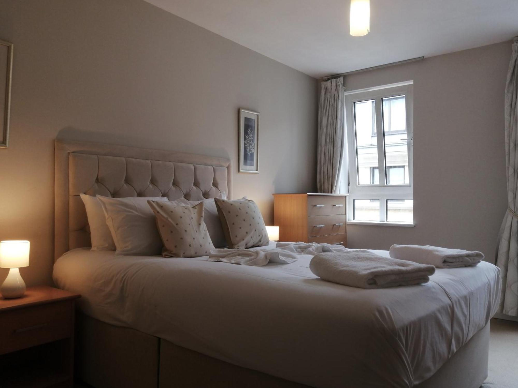 Still Life Tower Hill Executive London Bagian luar foto